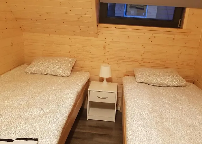 Osada - Raj Dla Dzieci بيت للعطل يانتار